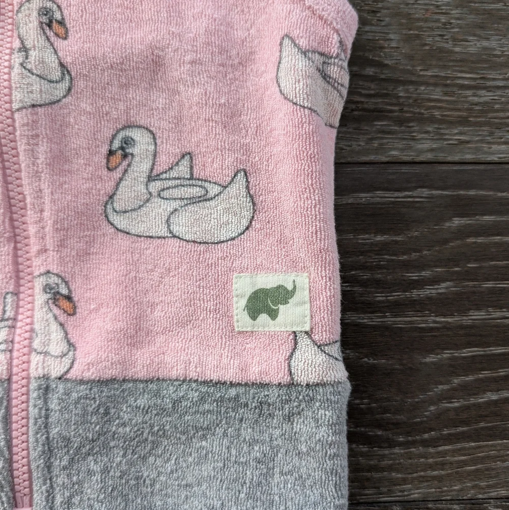 Monica + Andy Pink Swan Terry Sleeveless Hooded Baby Outfit Set Size 6-12 Months